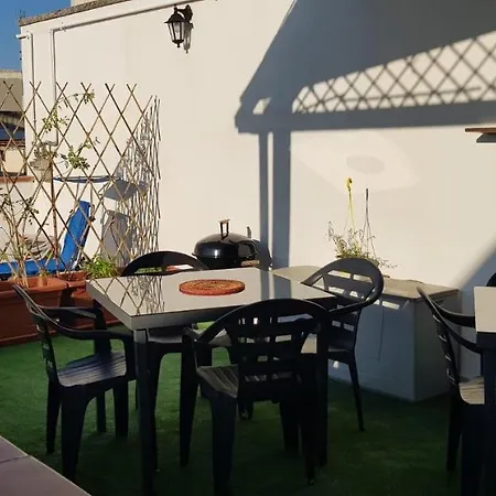 Il Terrazzo Di Apollo *